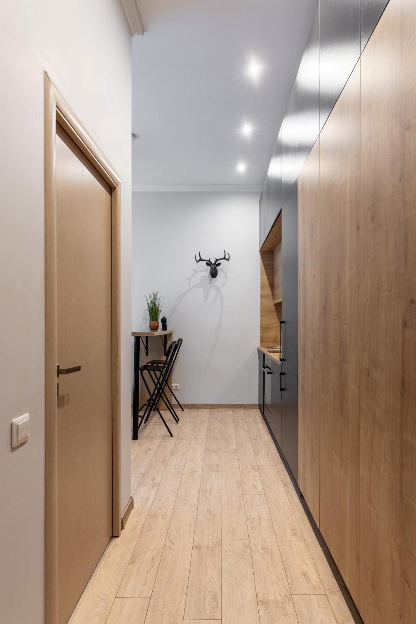 Budget Friendly Near Arena Apartment *